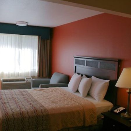 Valley Oaks Inn Woodland Bagian luar foto